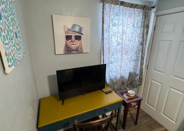 Heart Of The Burgh!! North Side Pittsburgh! Homestay *